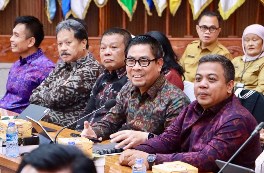  Wawali Arya Wibawa Hadiri Rakor Kemendagri: Denpasar Siap Akselerasi Digitalisasi Bansos Menuju GovTech