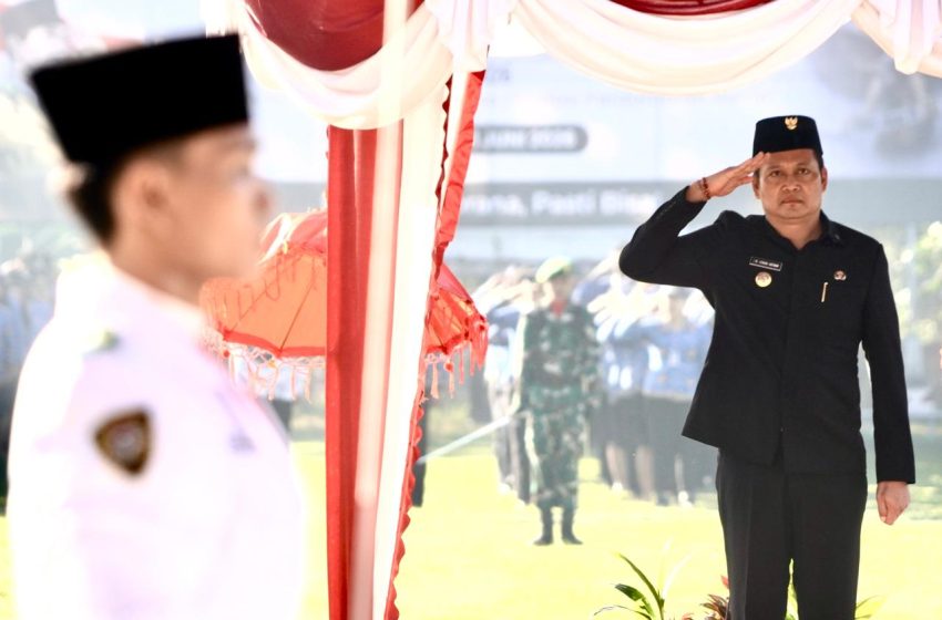  Bupati Kembang Hartawan Kupas Filosofi Ekasila Bung Karno di Stadion Pecangakan