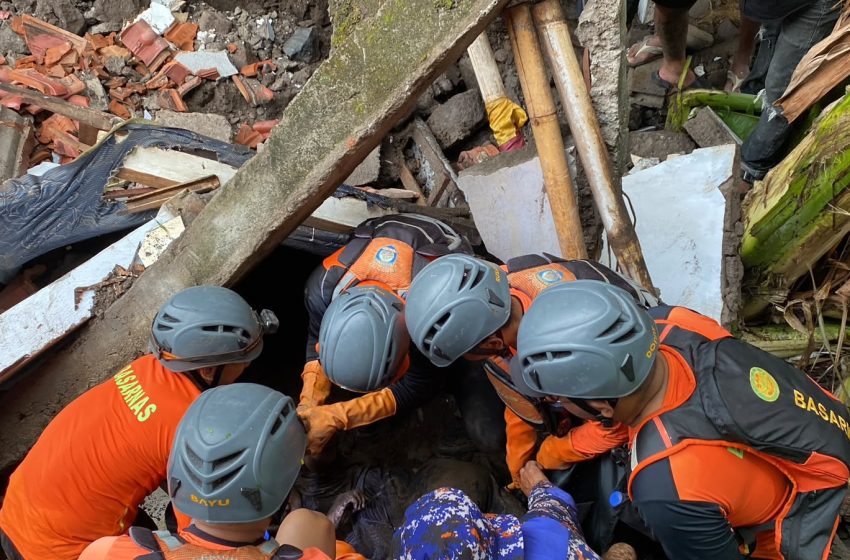  Tertimbun Reruntuhan Rumah, Korban Banjir Bandang di Desa Bakti Seraga Buleleng Ditemukan Meninggal Dunia