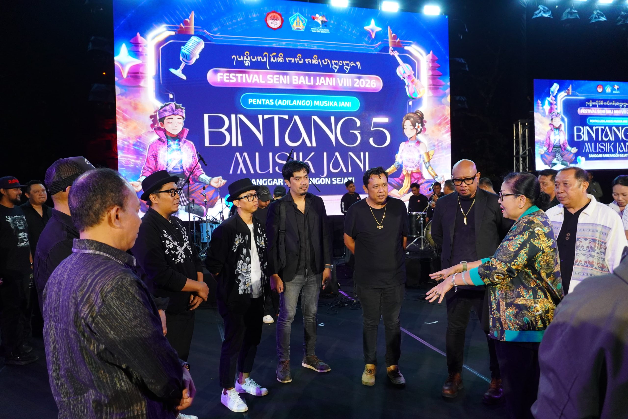 Pecah! Ny. Putri Koster Saksikan Kemeriahan ‘Bintang 5 Musika Jani’ di Panggung Ardha Candra
