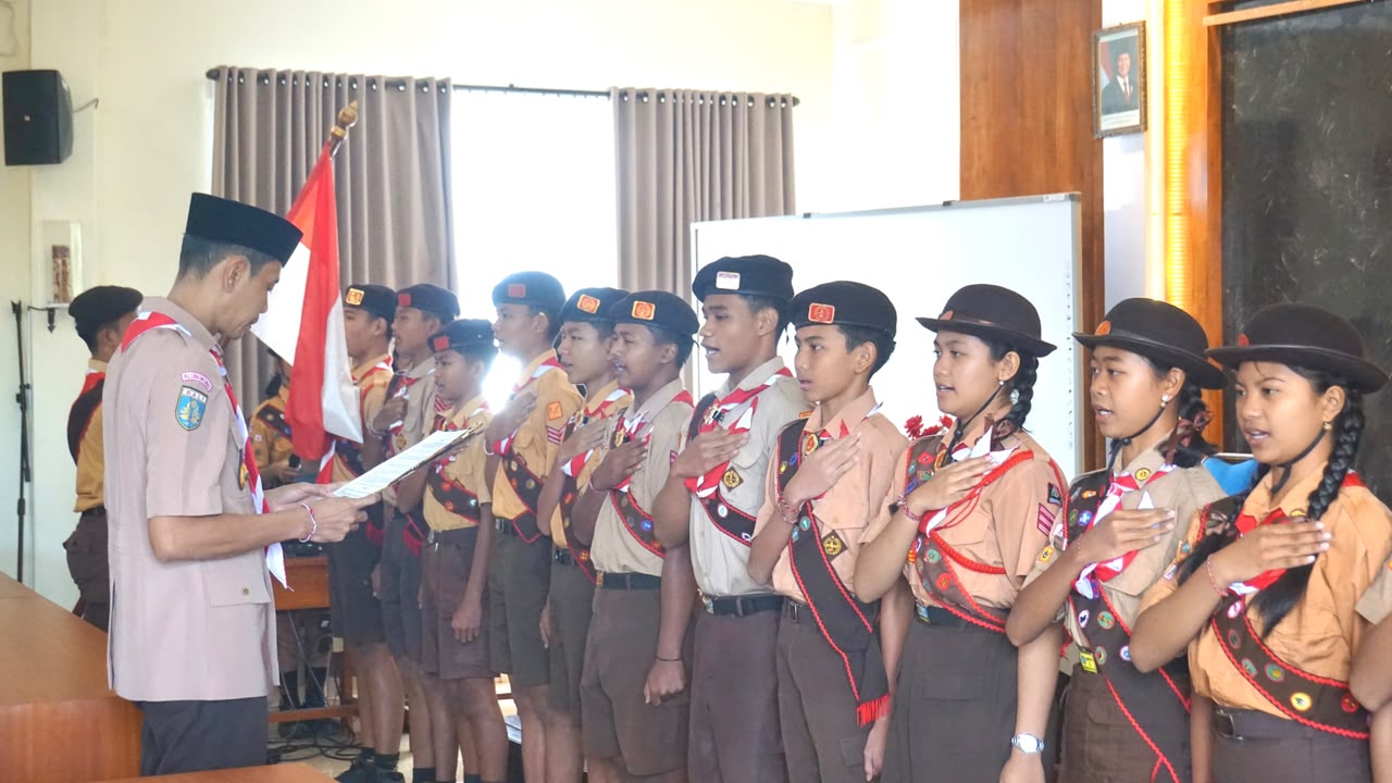 Kasta Tertinggi Kecakapan, Wabup Tjok Surya Kukuhkan Pramuka Penggalang Garuda Kwarcab Klungkung