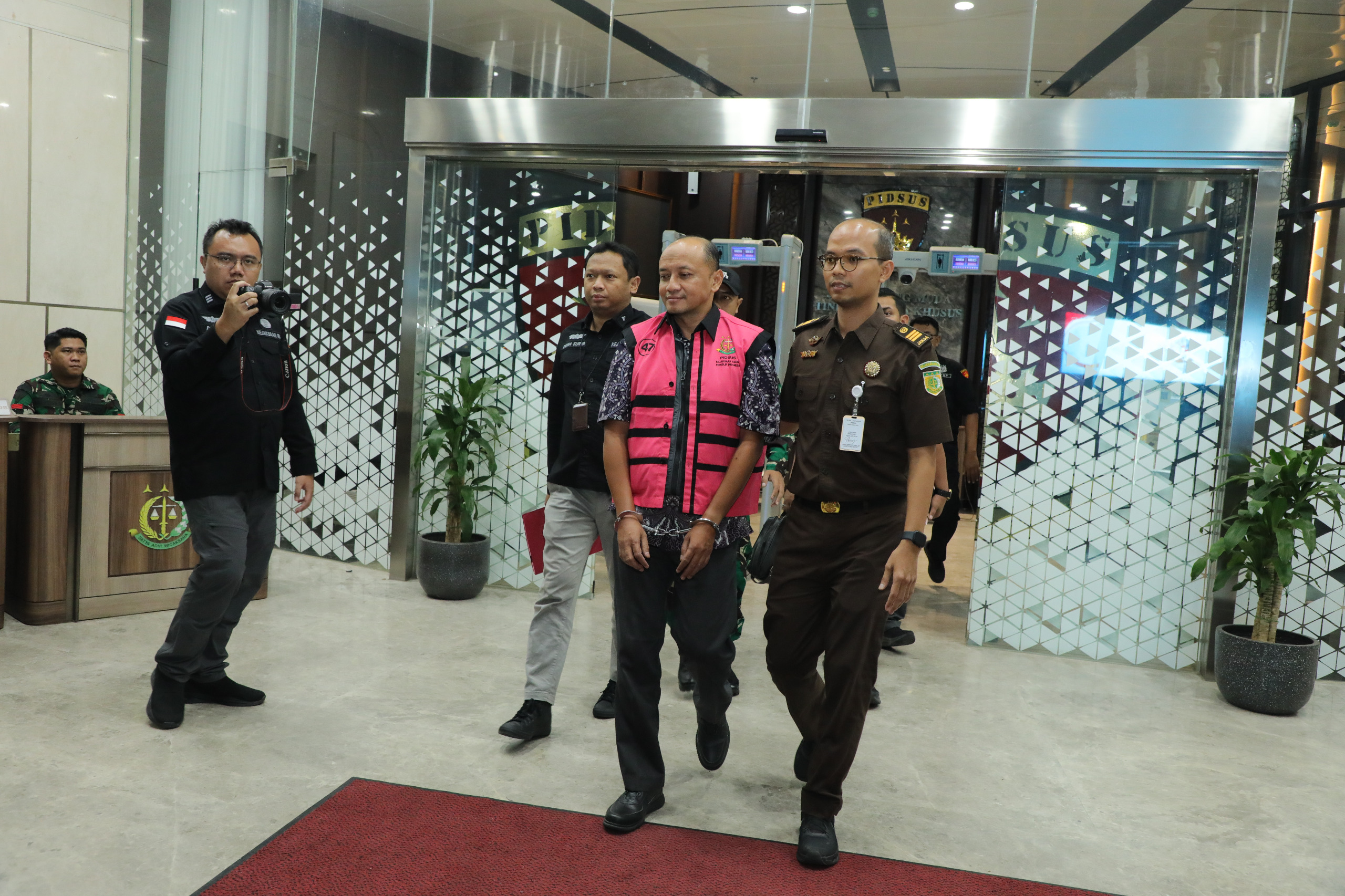 Korupsi Tambang PT PMM: Kejagung Seret Oknum Bea Cukai dan Sucofindo Jadi Tersangka Ekspor Ilegal 390 Ton Logam Langka