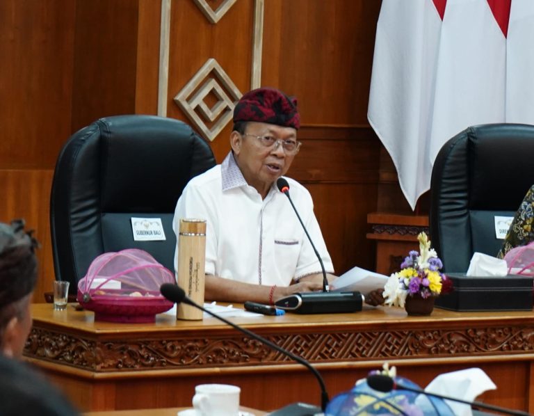 Ogah Ketergantungan dari Jawa, Gubernur Koster Bidik Arus Laut Nusa Penida Pasok Listrik Bali 376 MW
