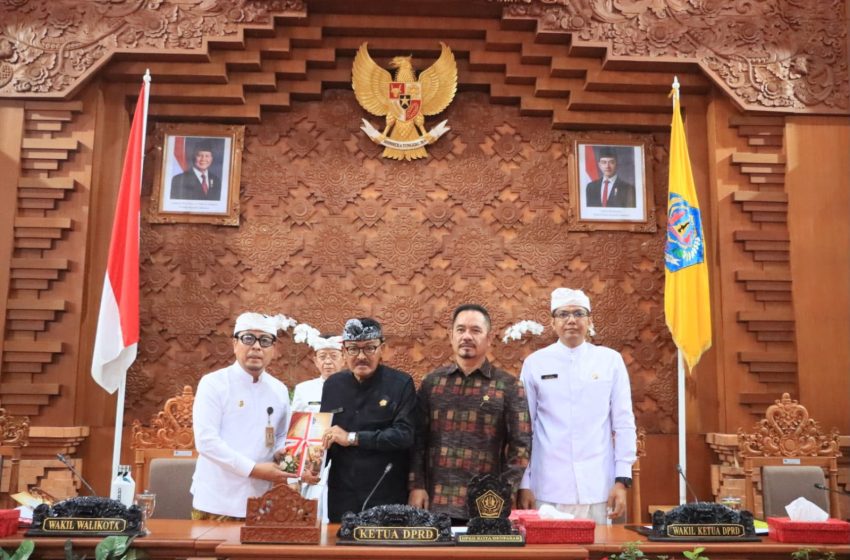  Tok! Seluruh Fraksi DPRD Setujui Ranperda Pertanggungjawaban APBD Denpasar 2025