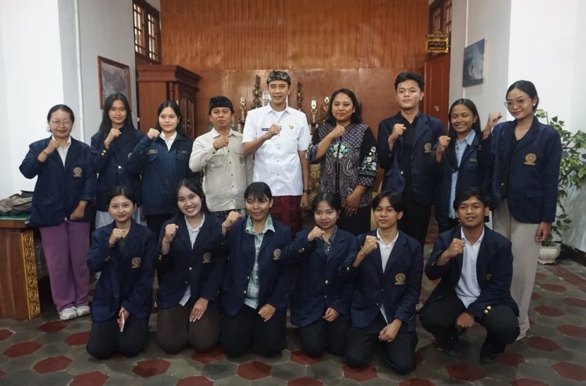  Wabup Tjok Surya Dukung Mahasiswa Unud Sulap Desa Kusamba Jadi Desa Maritim Berbasis Garam Lokal