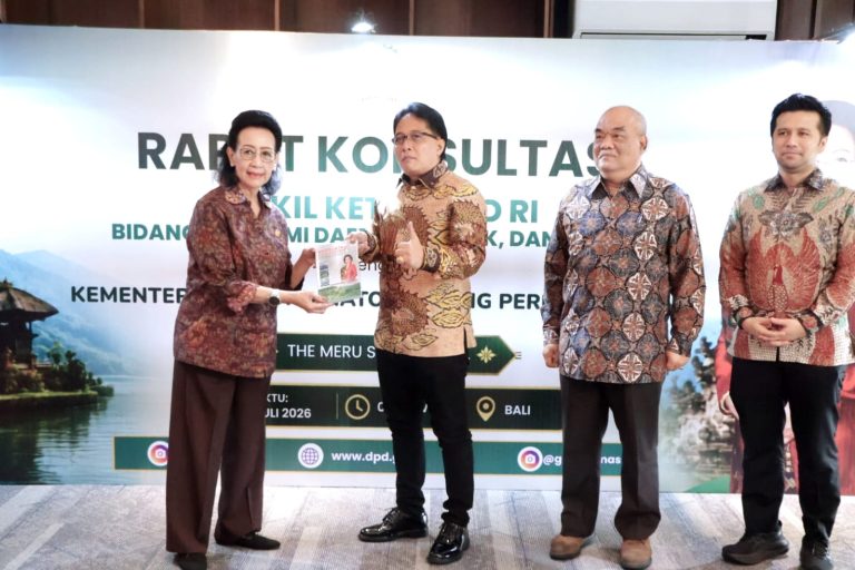 Dorong Transformasi Ekonomi Kerthi Bali, Wagub Giri Prasta Bidik Investasi Hijau dan Infrastruktur Terintegrasi