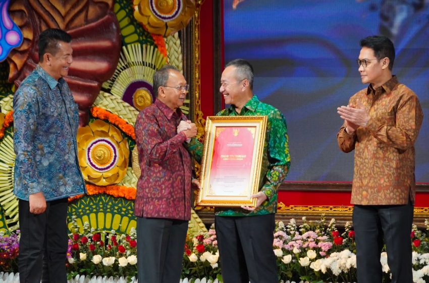  Jaga Stabilitas Pulau Dewata, Pangdam IX/Udayana Raih Penghargaan Kerthi Bali Sewaka Nugraha