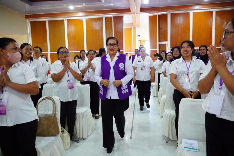 Buka Bimtek Angkatan XI, Ny. Putri Koster Dorong Transformasi Posyandu Jadi Pusat Pelayanan Masyarakat