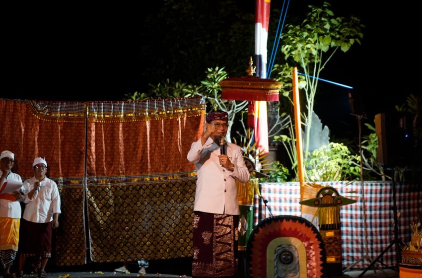  Jaga Tradisi Sakral WBTB, Bupati Klungkung Hadiri Ritual Sang Hyang Grodog di Lembongan