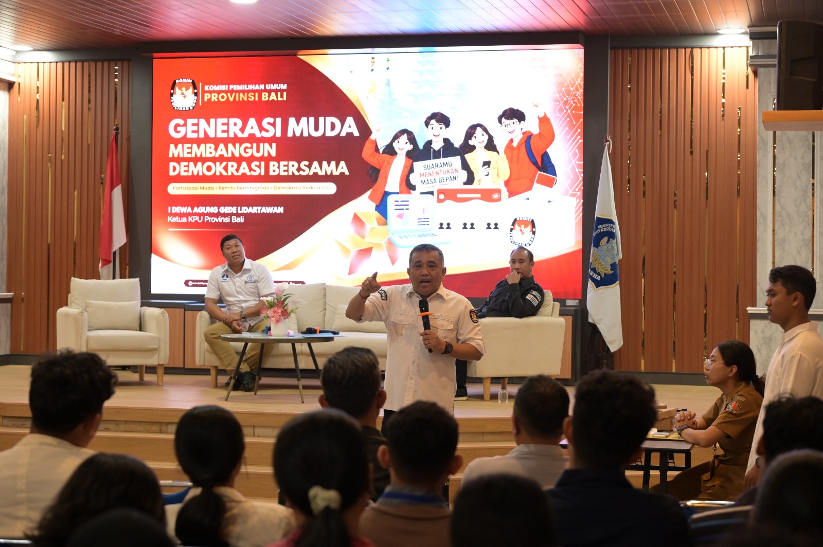 Bikin Pemilih Muda Cerdas dan Berintegritas, KPU Bali Edukasi 96 Perwakilan OKP se-Buleleng