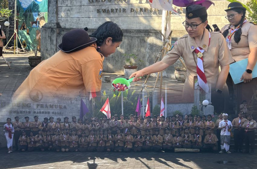  Penerimaan Tamu Ambalan SMK Farmasi Saraswati 3 Denpasar: Kamabigus Ajak Penegak Muda Teladani Semangat Pattimura dan Tiahahu